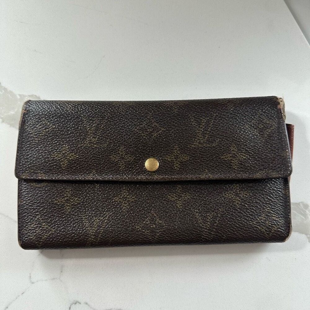 Vintage Louis Vuitton Monogram Sarah Long Wallet